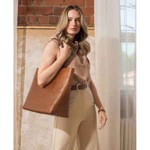 Kynlee Tote - Brave