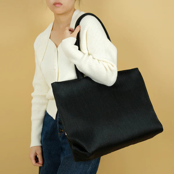 Mille Feuille Yia Tote - Colab