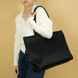 Mille Feuille Yia Tote - Colab