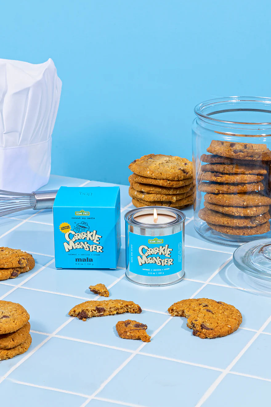 Sesame Street Cookie Monster 6.8 oz Candle - Mala The Brand