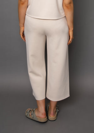 Victoria Soft Knit Cropped Pant - RD