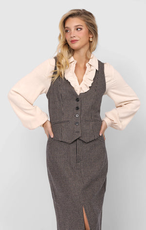 Outta Here Houndstooth Vest - Sadie & Sage